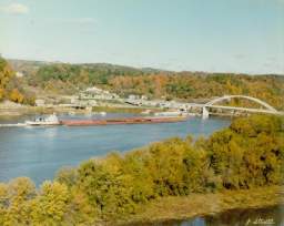 barge up river.jpg